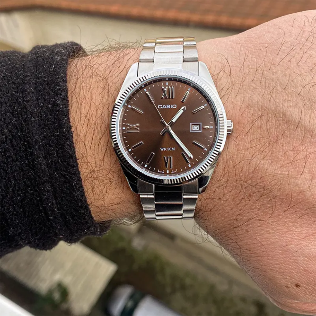 Reloj Casio Análogo MTP-1302DD-5AV Café 38,5mm