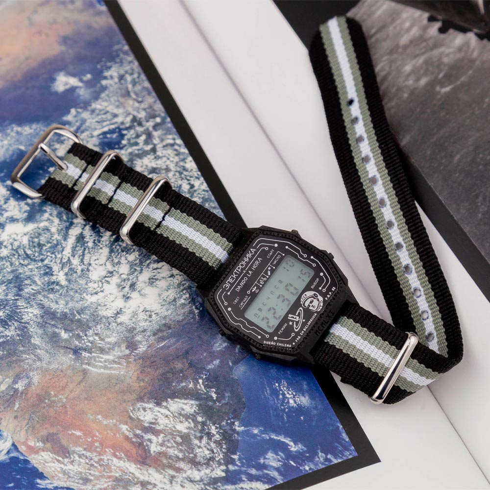 Reloj Elektronika x Dando la Hora P.R.P. 02 Gagarin Módulo "ЧН-55"
