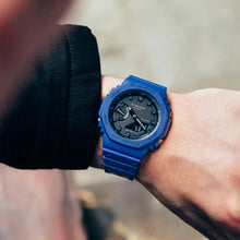 Reloj Casio G-Shock Royal Oak GA-2100-2ADR Carbon Core - Dando la Hora