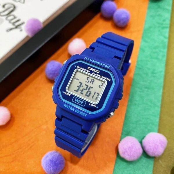 Reloj azul Casio niño transparente LA-20WHS-2A