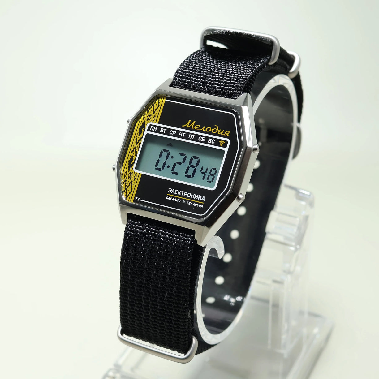 Reloj Elektronika 77A/0200700 Acero correa Nato Made in Belarus