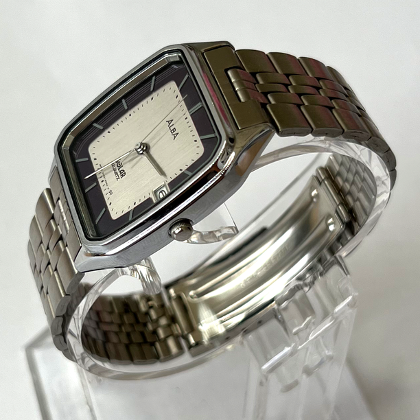 Reloj Seiko Alba solar quartz V102-5040 32mm VIAJE JAPÓN