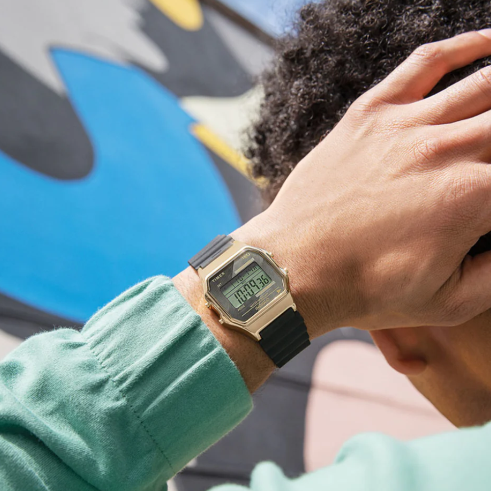 Reloj Timex Indiglo T80 Vintage TW2V41000 Dorado Digital