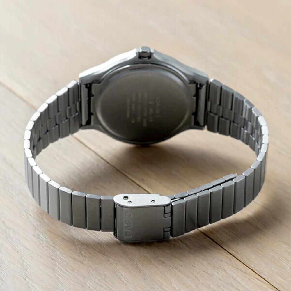 Reloj Casio Vintage MQ-24D-7EJH Plateado