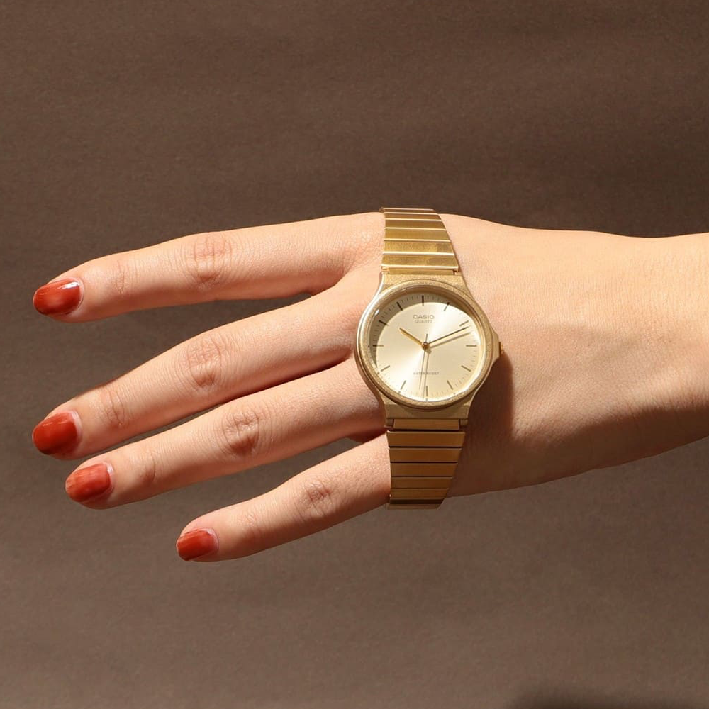 Reloj Casio Vintage MQ-24G-9EJH Dorado JDM