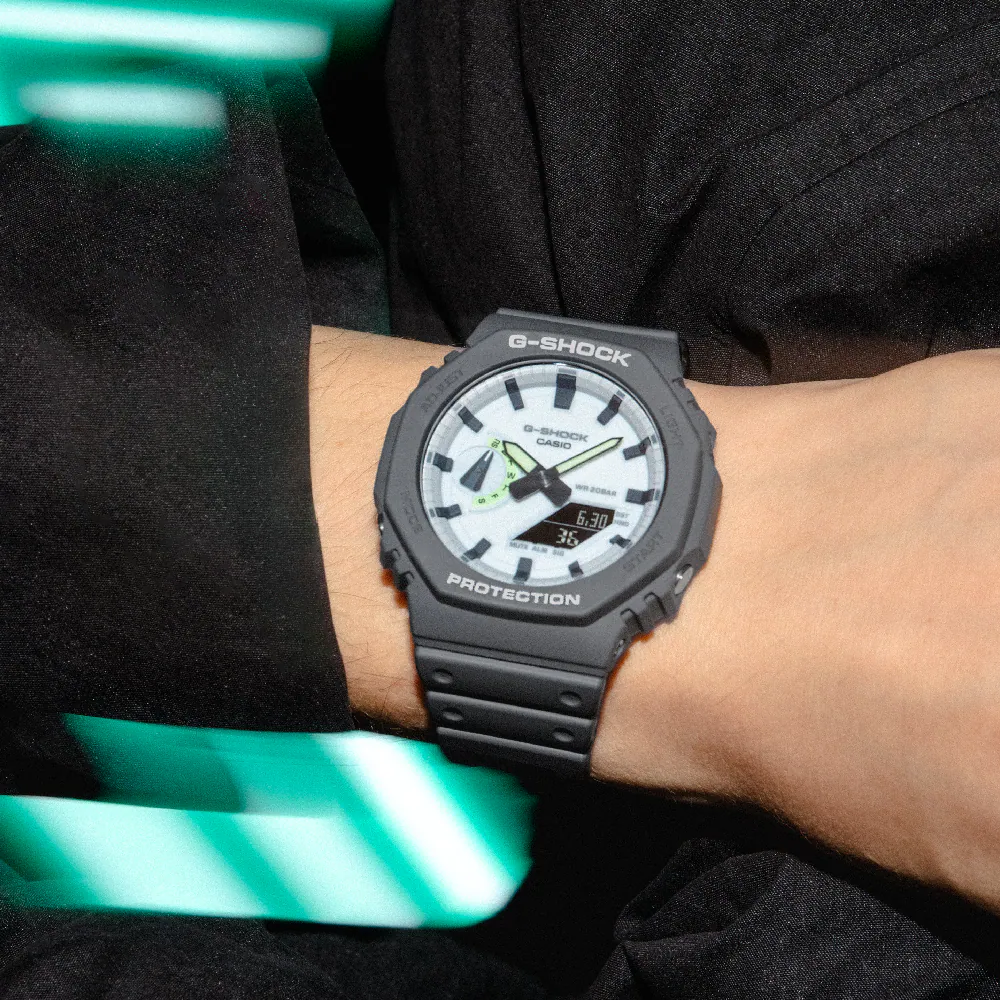 Reloj Casio G-Shock Royal Oak "Casioak" GA-2100HD-8ADR Carbon Core