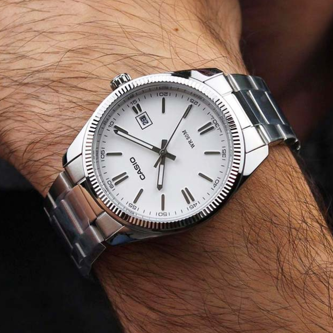 Reloj Casio Análogo MTP-1302D-7A1 Blanco 38,5mm