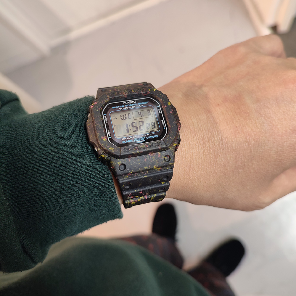 Reloj Casio G-Shock G-5600BG-1 Reciclado Tough Solar