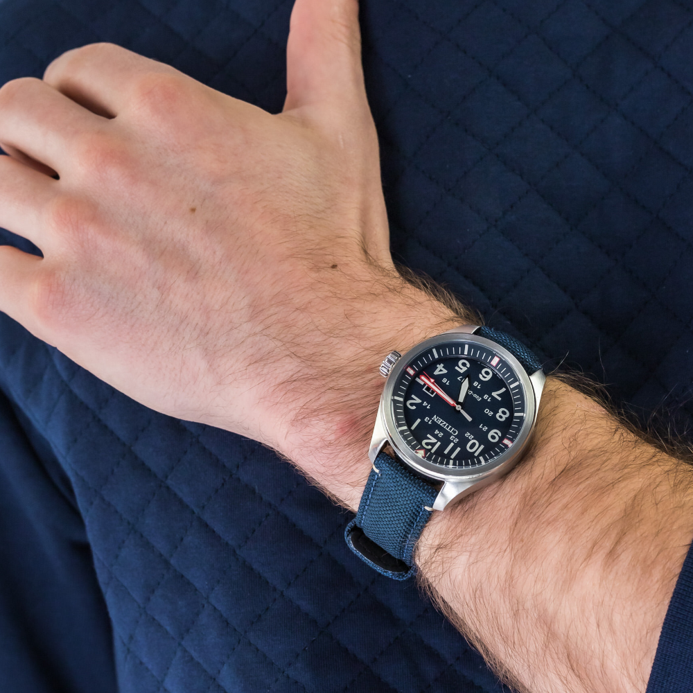 Reloj Citizen Eco- Drive AW5000-16L Quartz 43mm