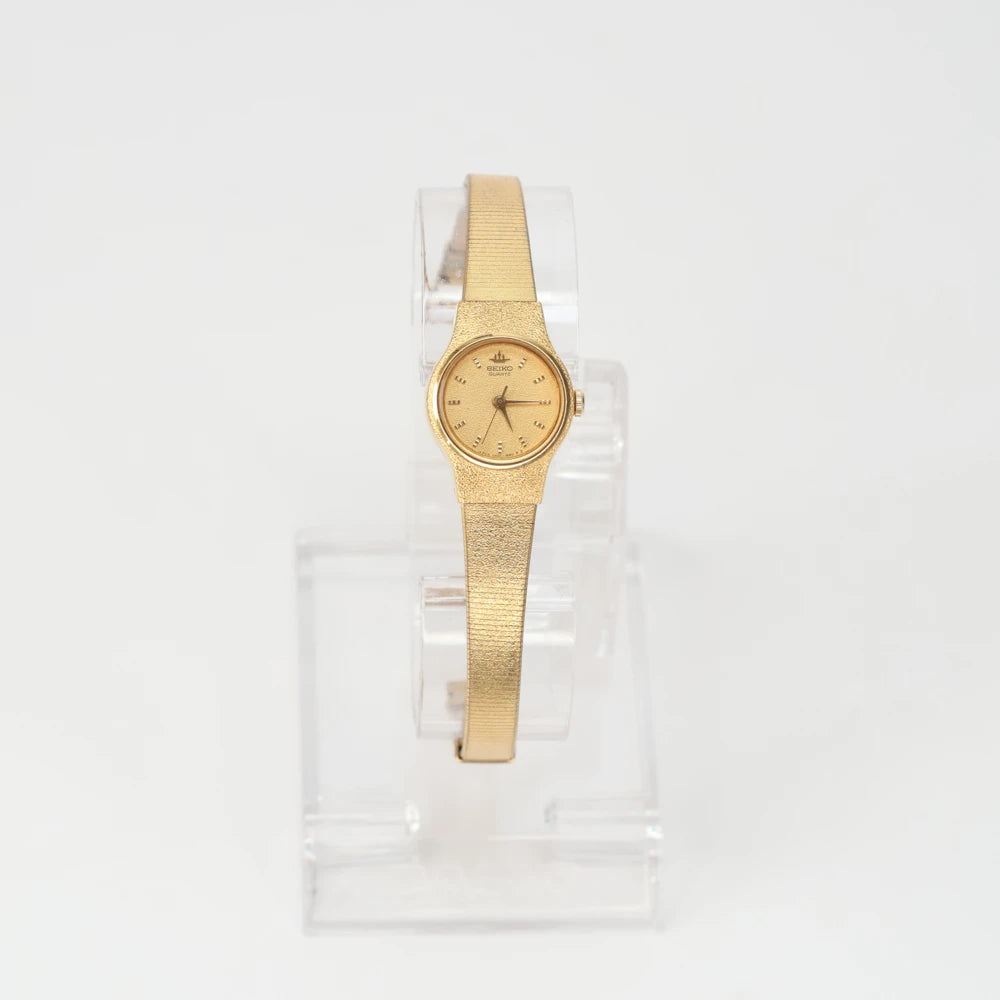 Reloj Seiko Quartz V401-0250 Dorado VIAJE JAPON