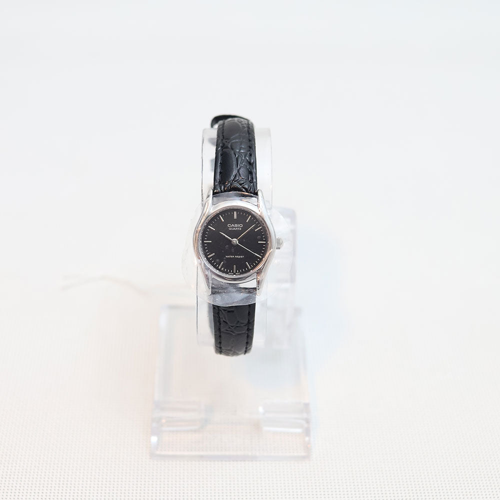 (Segunda Mano) Reloj Casio Análogo LTP-1094E-1ARDF Correa de Cuero Negra