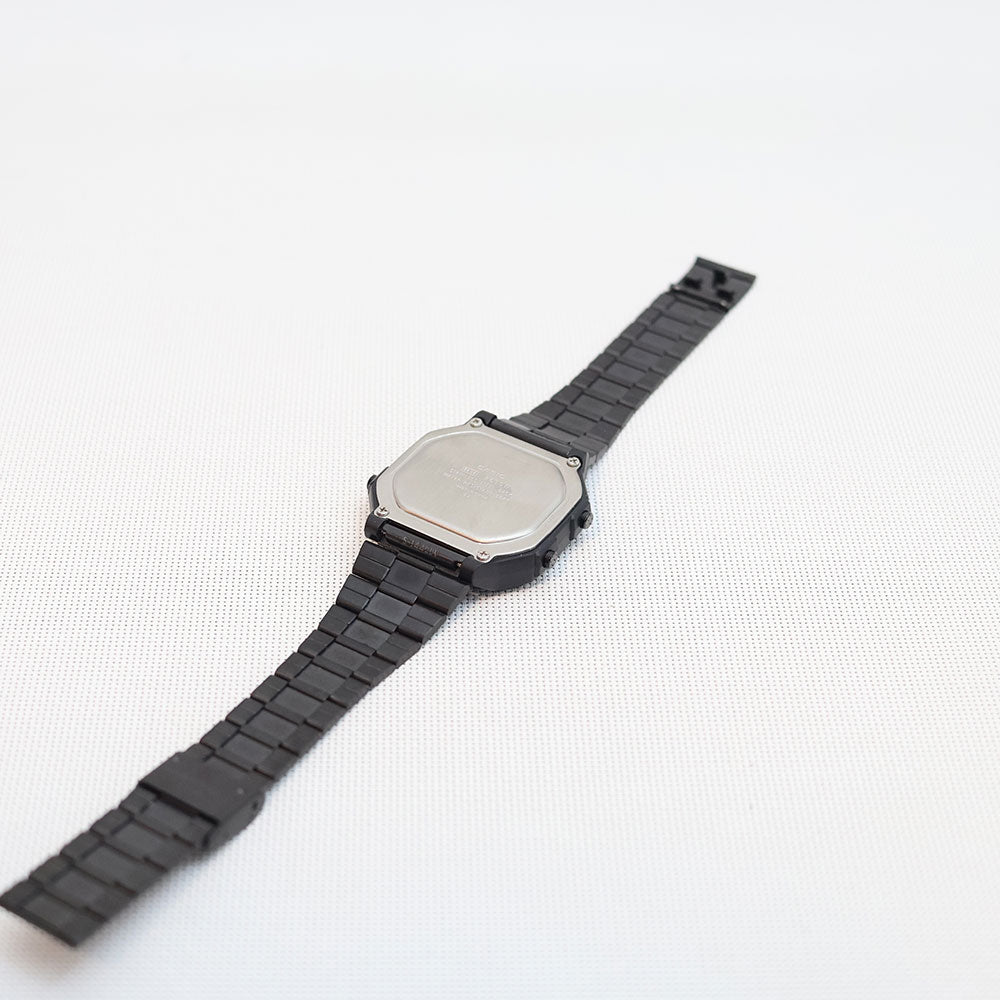 (Segunda Mano) Reloj Casio Vintage B650WB-1B Pantalla Negra