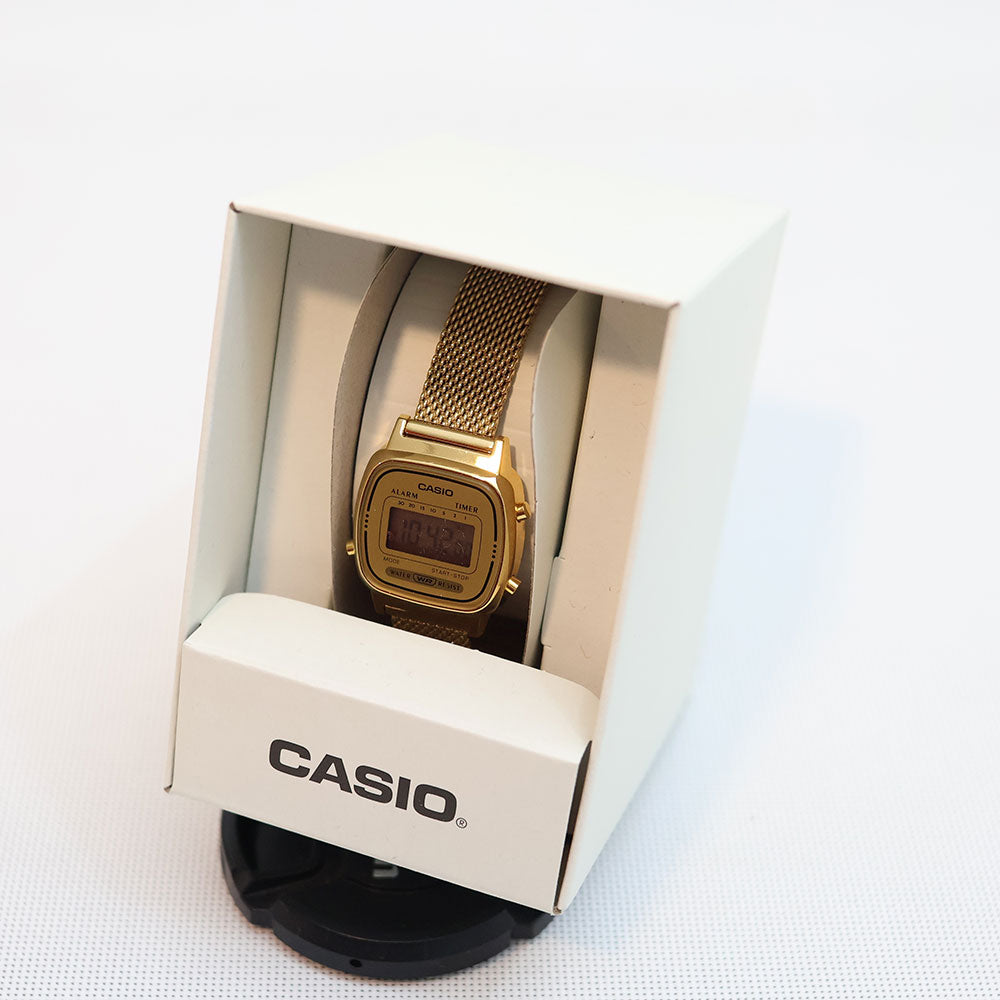 (Segunda Mano) Reloj Casio Vintage LA670WEMY-9DF Milanese Dorado
