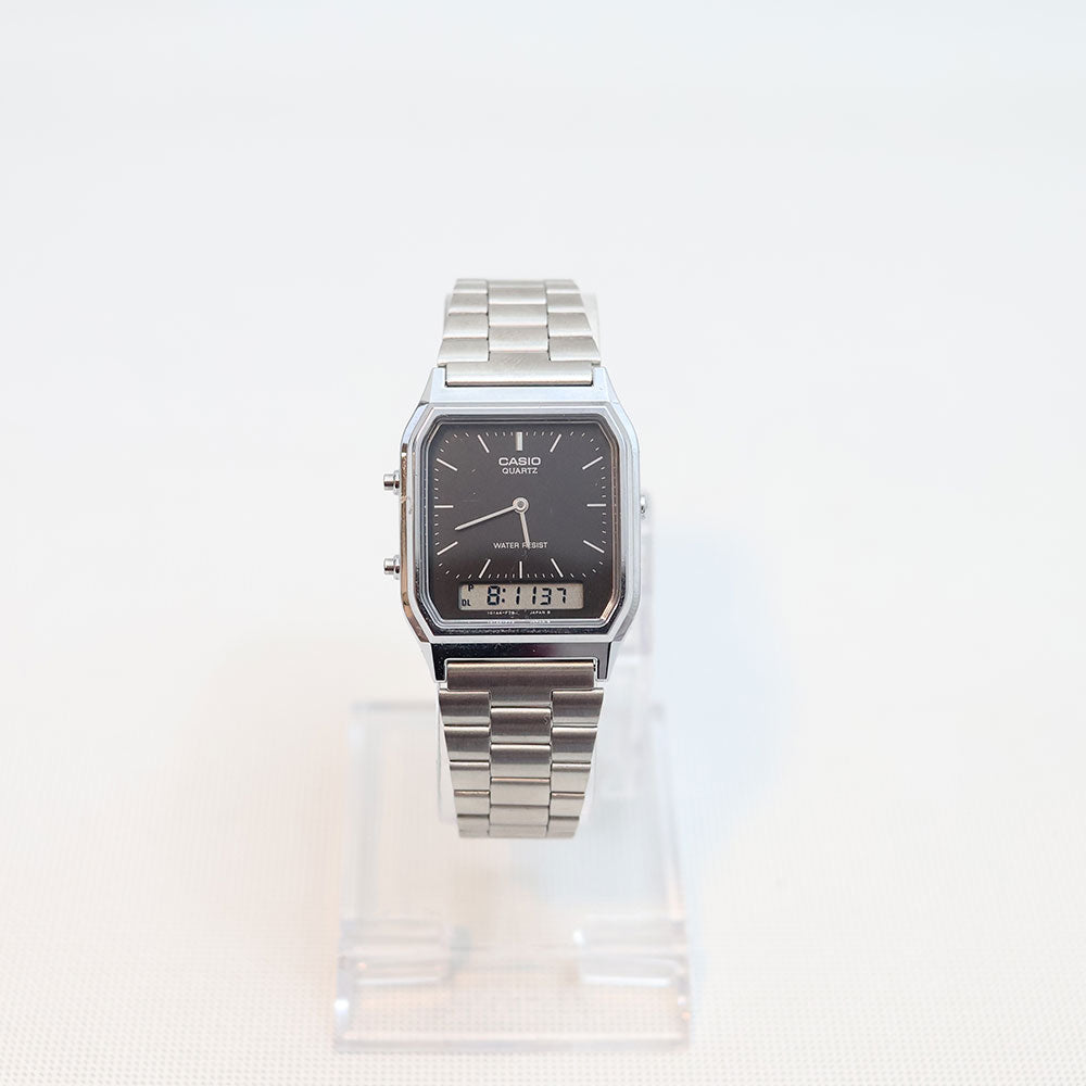 (Segunda Mano) Reloj Casio Vintage AQ-230A-1DMQ Dial Negro