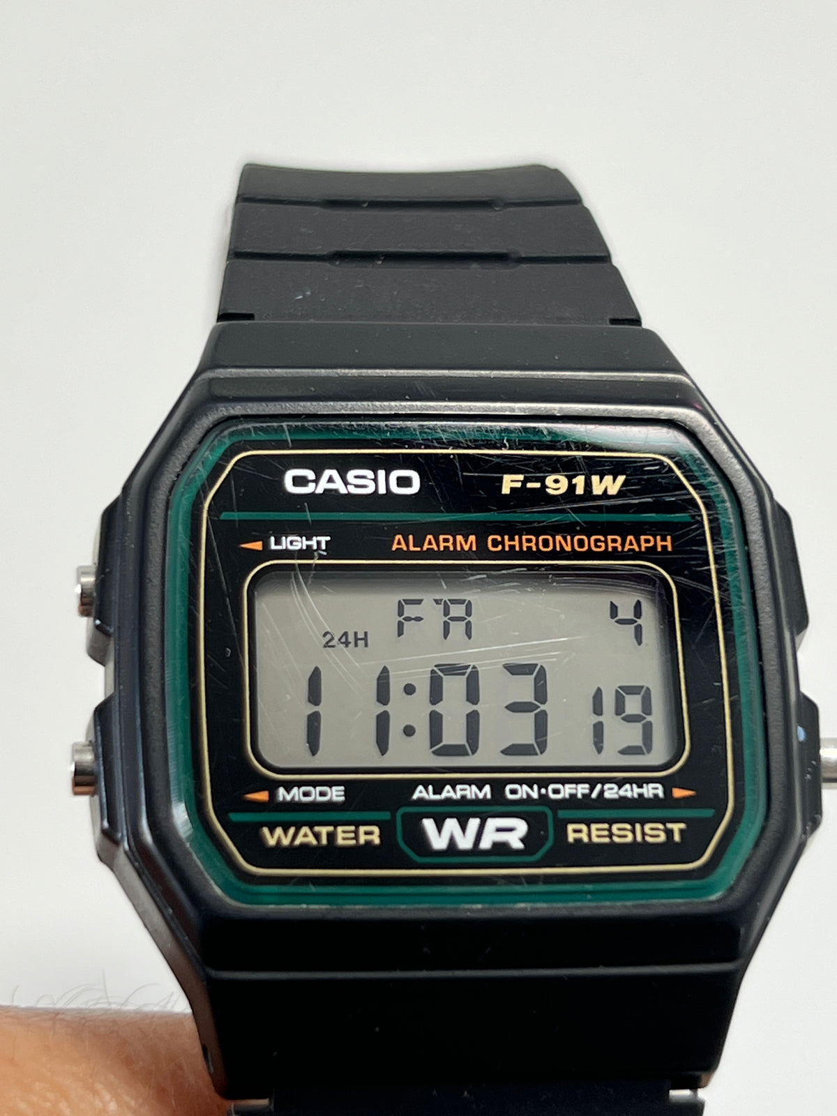 Reloj Casio Vintage F-91W-3DG Clásico Líneas Verdes [Segunda Mano]