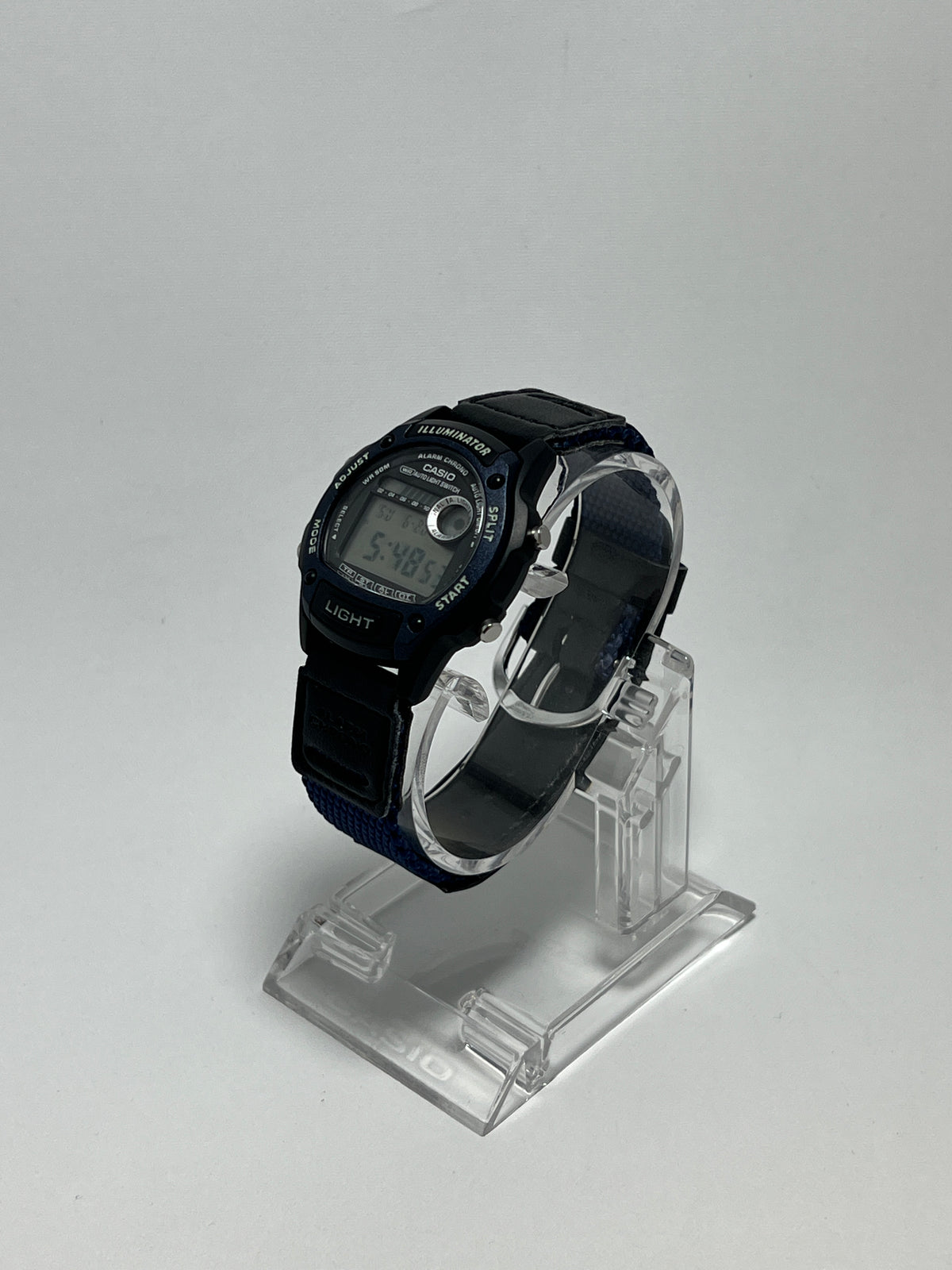 Reloj Casio Vintage W-220HF-2A Auto Light Switch [Segunda Mano]