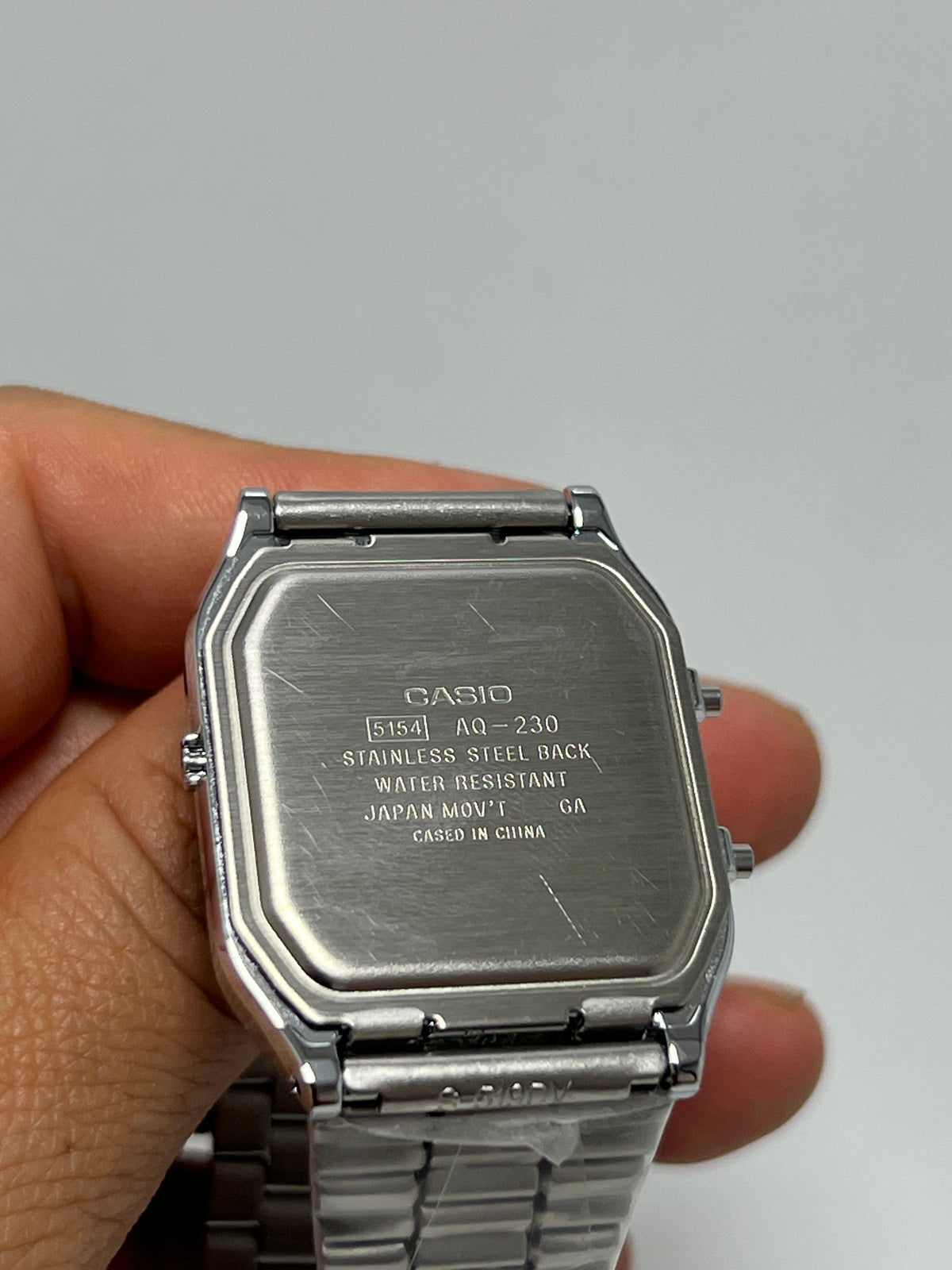 Reloj Casio Vintage AQ-230A-1DMQ Dial Negro [Segunda Mano]
