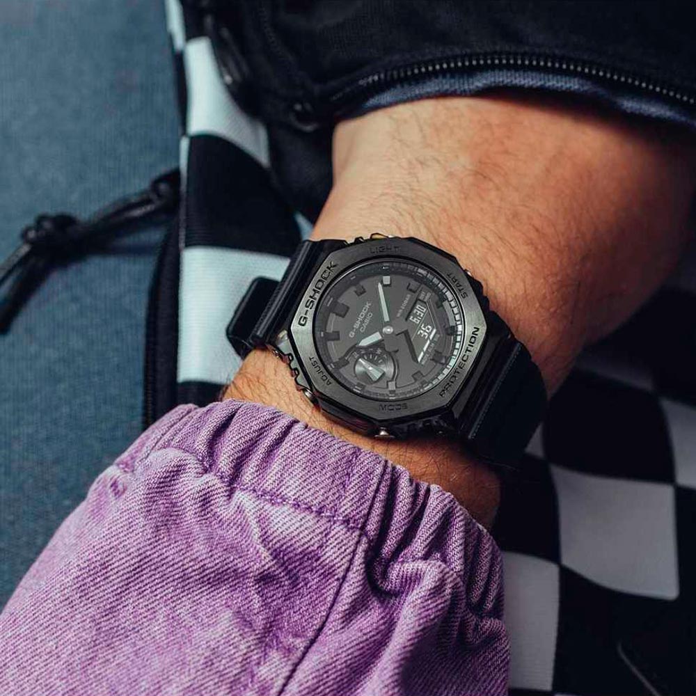 Reloj Casio G-Shock Royal Oak GM-2100BB-1A Carbon Core - Dando la