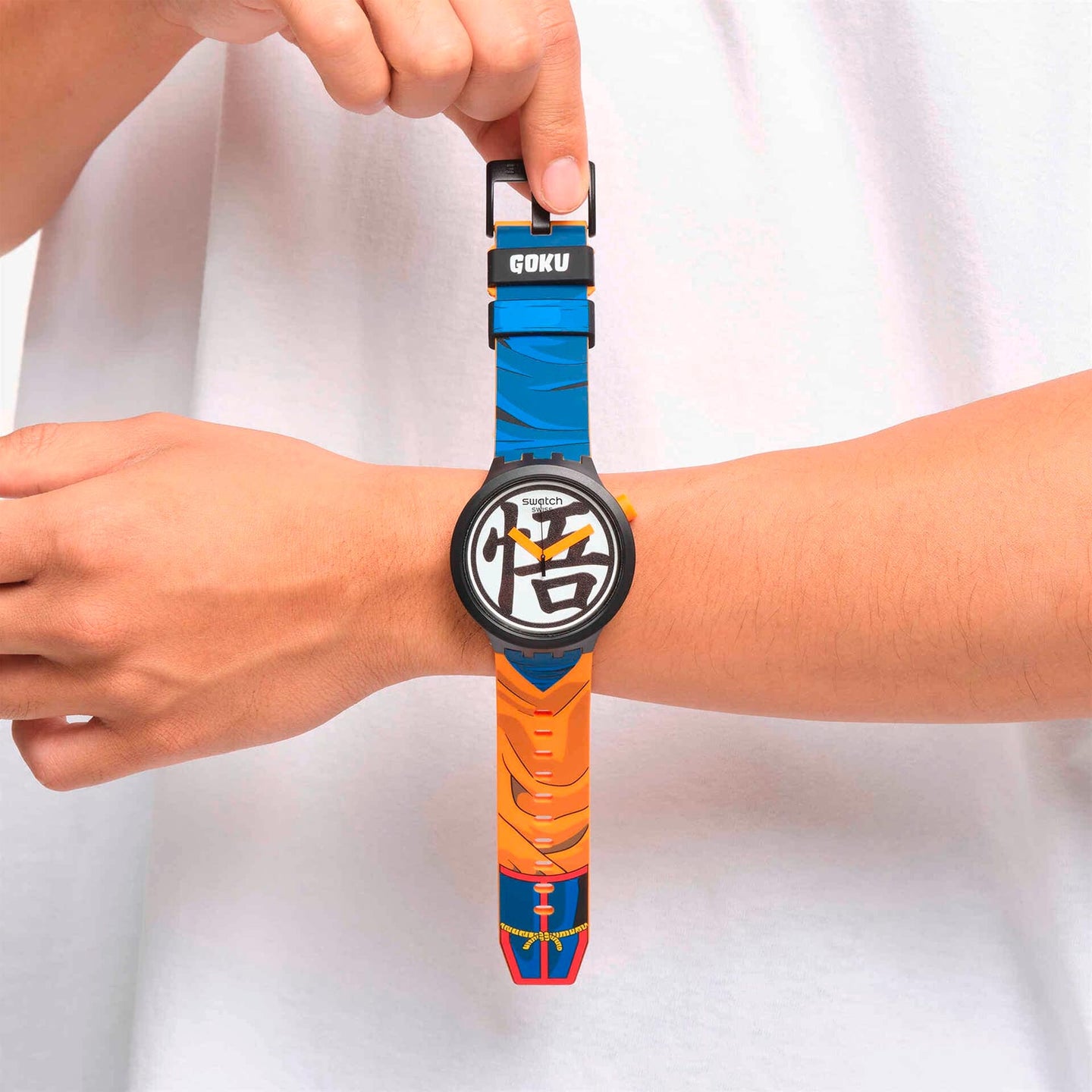 Reloj Swatch x Dragon Ball Z SB01Z101 Goku 47mm - Dando la Hora