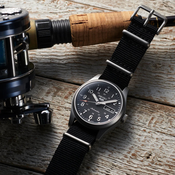 Reloj Seiko 5 Análogo Automático SRPG37 Metálico 39,4mm Field Made In Japan