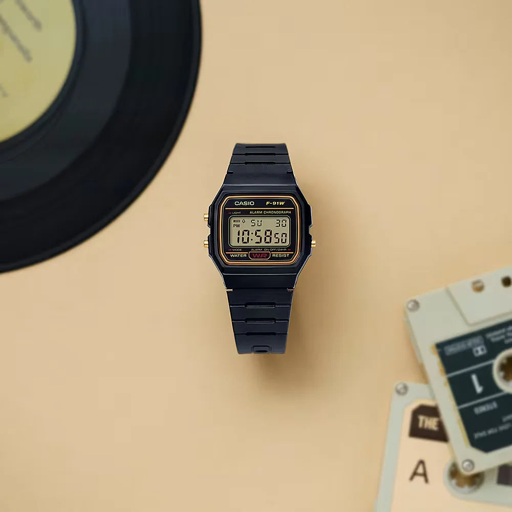 Reloj Casio Vintage F-91WG-9 Clásico Líneas Amarillas