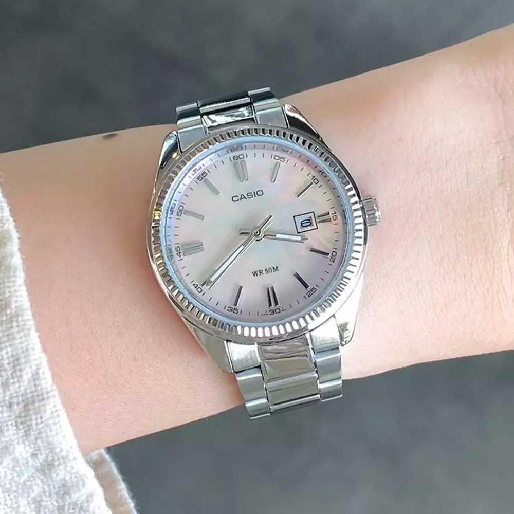 Reloj Casio Análogo LTP-1302DS-4AV Perla Mini