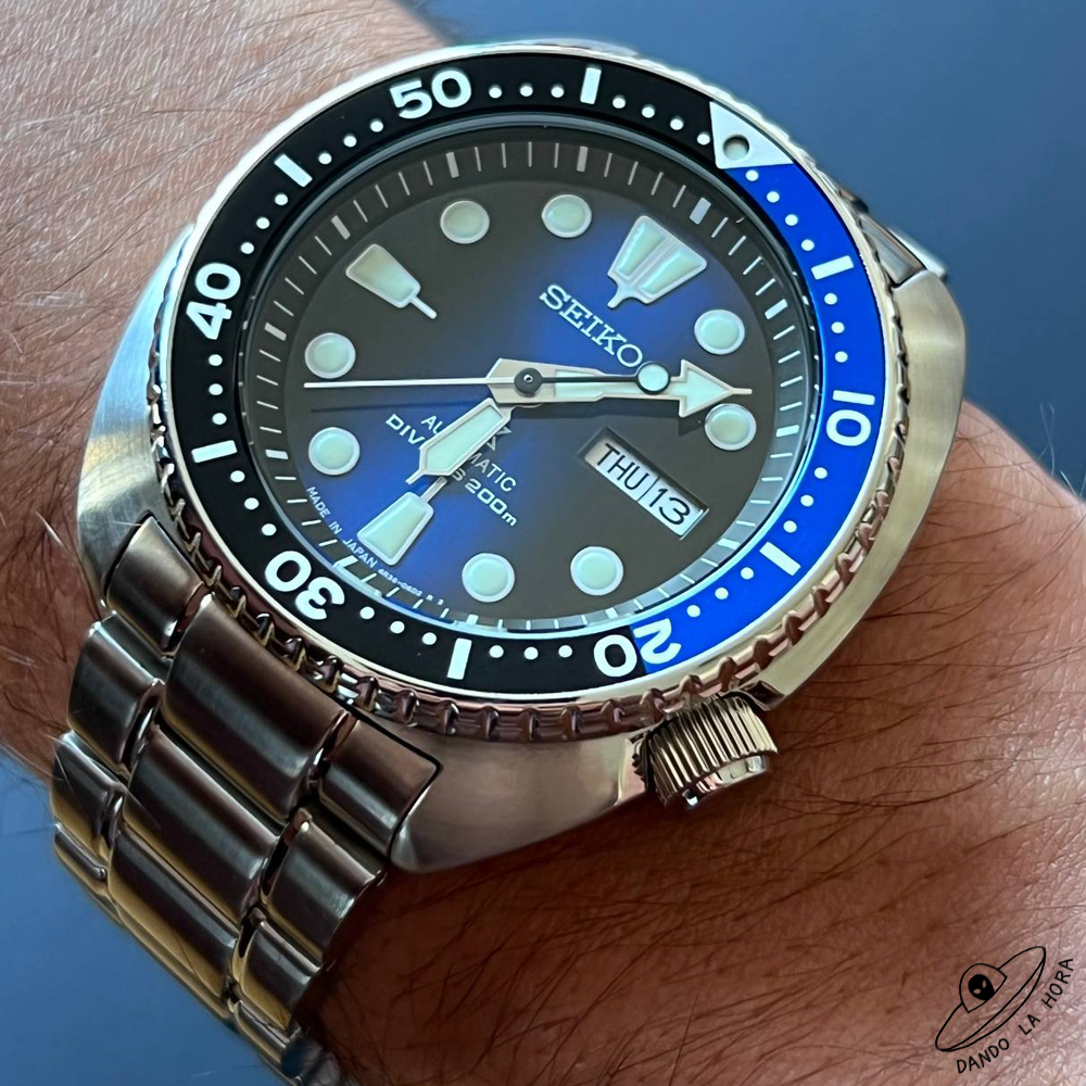 Reloj Seiko Prospex SRPC25J1 Turtle Made in Japan Calibre 4R36 45mm Batman