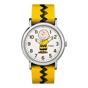 Reloj Análogo Timex Weekender Serie Peanuts x Charlie Brown - Dando la Hora