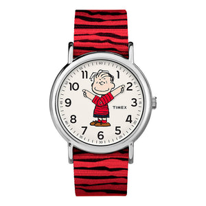 Reloj Análogo Timex Weekender Serie Peanuts x Linus - Dando la Hora
