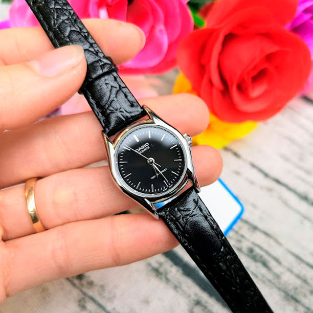 Reloj Casio Análogo LTP-1094E-1ARDF Correa de Cuero - Dando la Hora