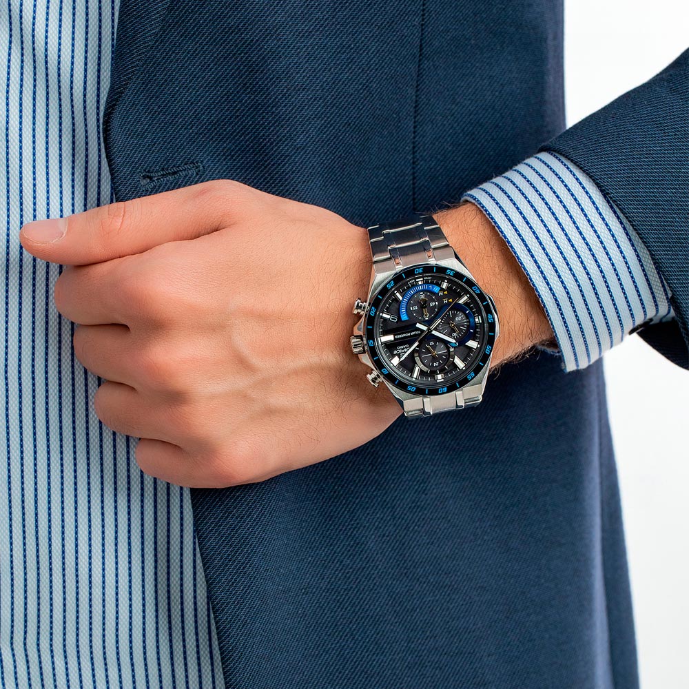 Reloj Casio Edifice EQS-920DB-2AVUDF Tough Solar Dando la Hora