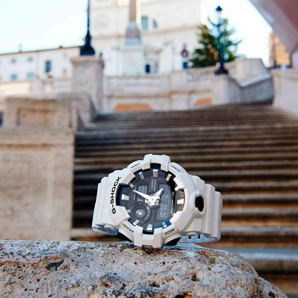Reloj Casio G-Shock Análogo-Digital GA-700-7ADR Blanco