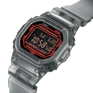 Reloj Casio G-Shock DW-B5600G-1DR Bluetooth - Dando la Hora