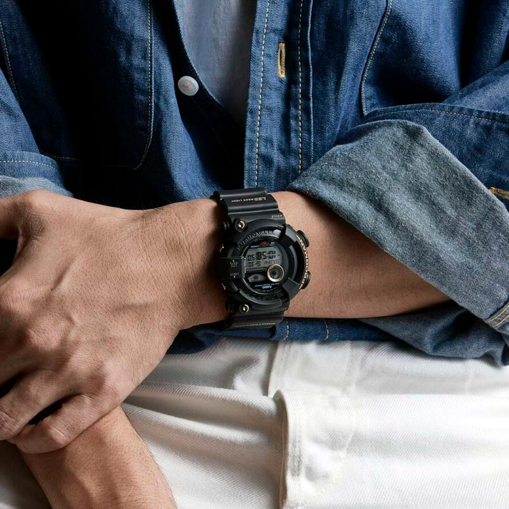 Reloj Casio G-Shock Frogman GW-8230B-9ADR 30th Anniversary - Dando