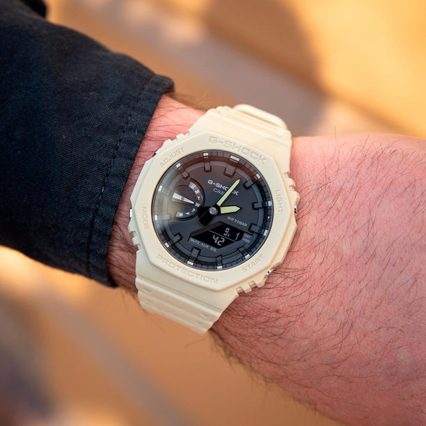 Reloj Casio G-Shock Royal Oak GA-2100-5ADR Carbon Core - Dando la Hora