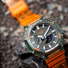 Reloj Casio G-Shock Royal Oak GA-2100HC-4ADR Carbon Core - Dando la Hora