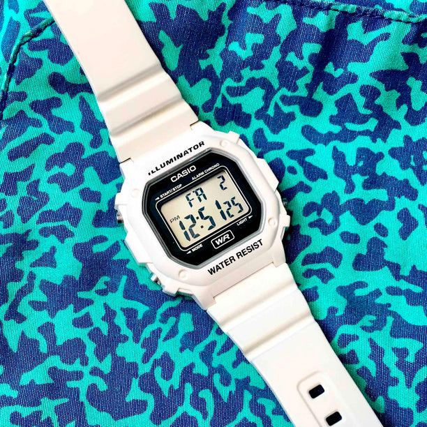 Reloj Casio Vintage F-108WHC-7ACF Blanco - Dando la Hora