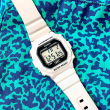 Reloj Casio Vintage F-108WHC-7ACF Blanco - Dando la Hora