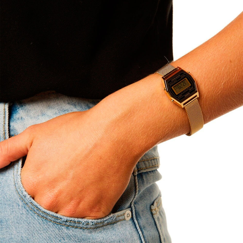 Casio clasico 2025 dorado