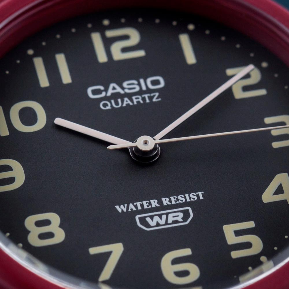 Reloj Casio Vintage MQ-24UC-4BDF Negro Flat Dial - Dando la Hora
