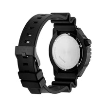 Reloj Citizen NH8385-11E Automático 46mm- Dando la Hora