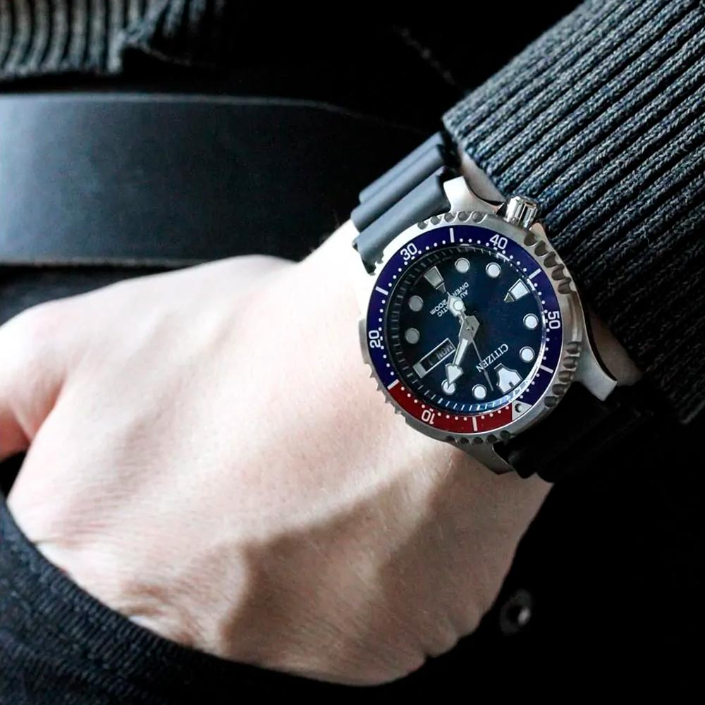Reloj Citizen Promaster NY0086-16L Buceo 42 mm- Dando la Hora