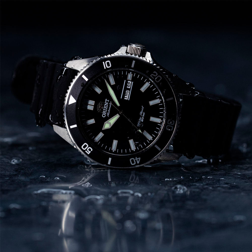 Reloj Orient Automatic RA-AA0010B19A Kanno Diver 44 mm - Dando la