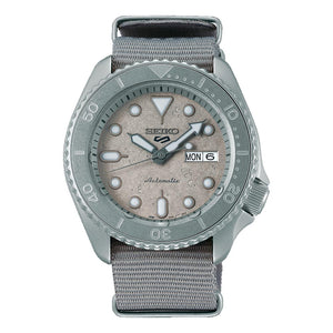 Reloj Seiko 5 Análogo Automático SRPG61K1 Metálico 42mm -Dando la Hora