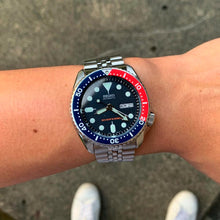 Reloj Seiko Automatic SKX009K2 Diver's 200m Pepsi Metálico