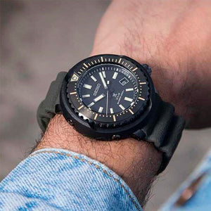 Reloj Seiko Prospex SNE543P1 "Tuna" Solar 46.7mm - Dando la Hora