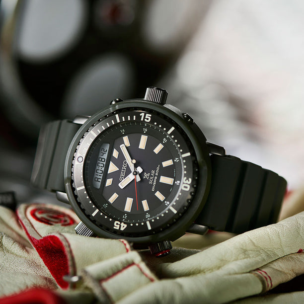 Reloj Seiko Prospex Solar SNJ031P1 