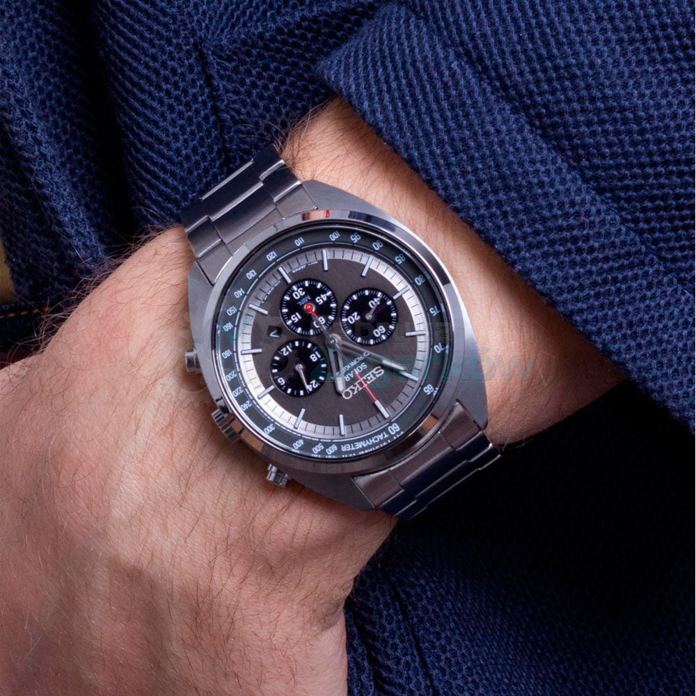 Reloj Seiko Solar Chronograph SSC621P1 Correa Metálica- Dando la Hora