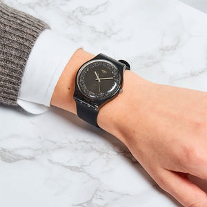 Reloj Swatch SUOB156 Destellos Oscuros 41mm Swiss Made -  Dando la Hora